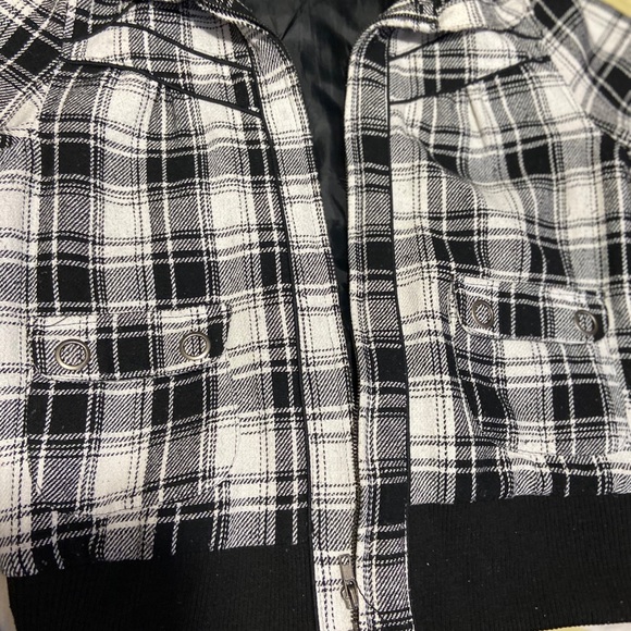 Women’s plaid zip up coat Practically brand new - Picture 4 of 6